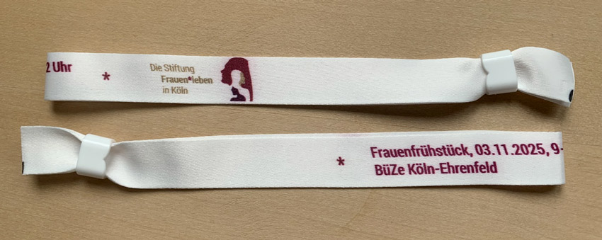 Einlassbändchen zum OASE-Sommerfest