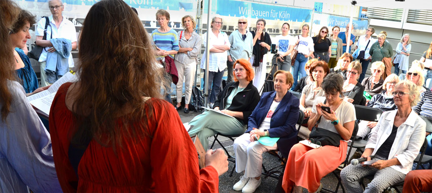 Publikum Eröffnungsfeier Fygen Lutzenkirchen